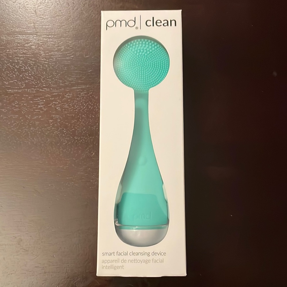 pmd clean Facial device